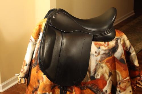 Frank Baines dressage saddle for sale