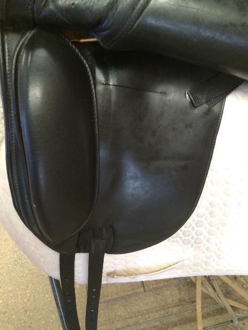 18.0 in seat dressage saddle