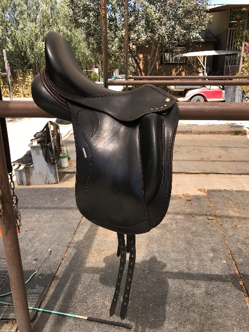 17.3 in seat dressage saddle