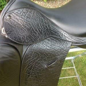 18.0 in seat dressage saddle