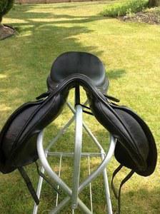 Ideal saddle