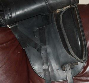 adjustable tree dressage saddle