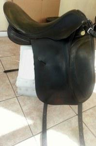 Custom Saddlery dressage saddle for sale