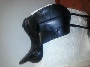 wide tree dressage saddle