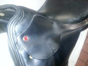 17.5 in seat dressage saddle