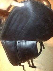 medium wide tree dressage saddle